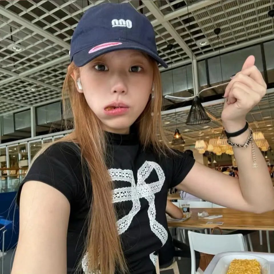 荡女满天飞